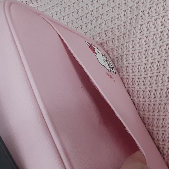 Impressions X Hello Kitty Cosmetic Bag - Picture 5 of 11